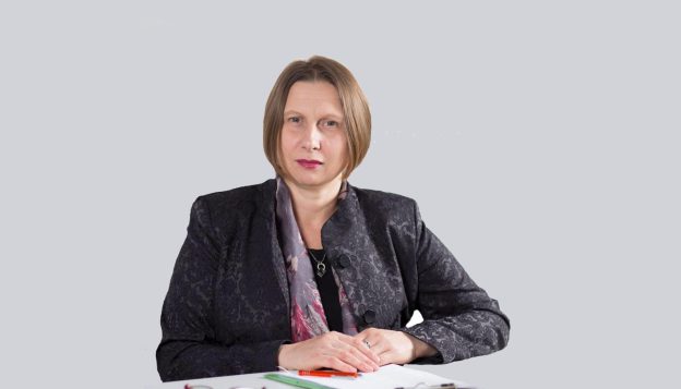 Защо Реалните Предизвикателства са Най-Добрият Учител в ИТ Индустрията